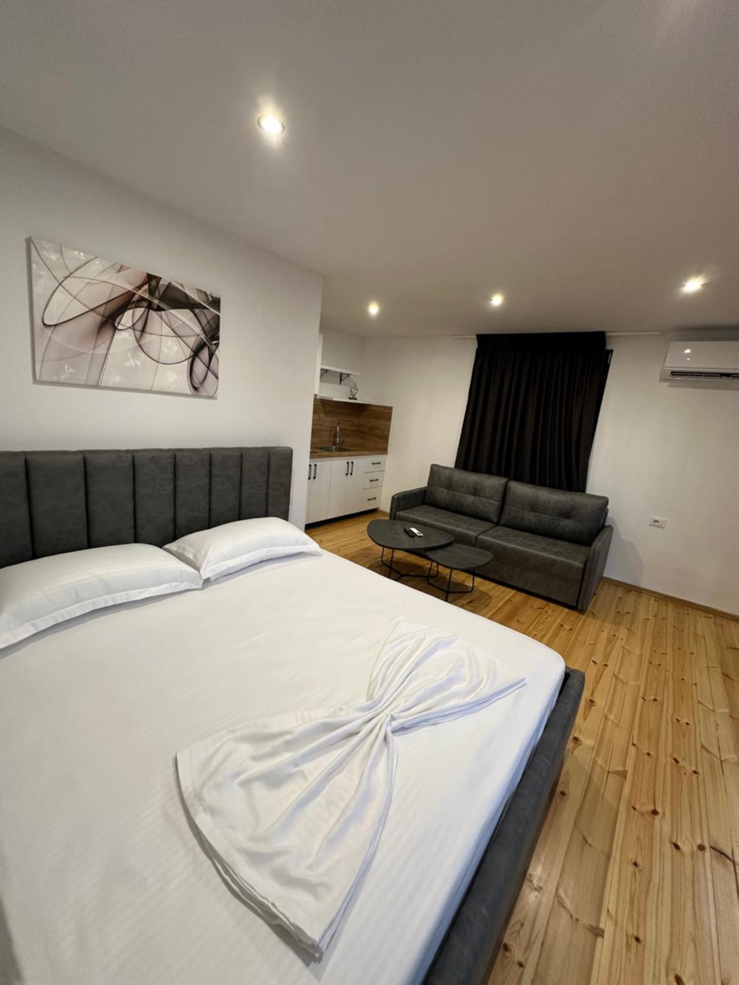Lake Escape Villa Shiroke ชโคเดอร์ ภายนอก รูปภาพ